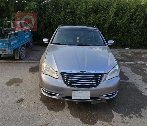 کرایسلەر 200 2013 بۆ فرۆشتن لە عێراق - بەغداد